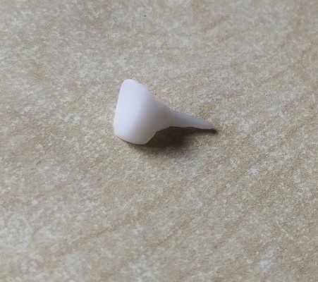 ISO13485 Pivot Core Dental Post And Core For Fracture Tooth