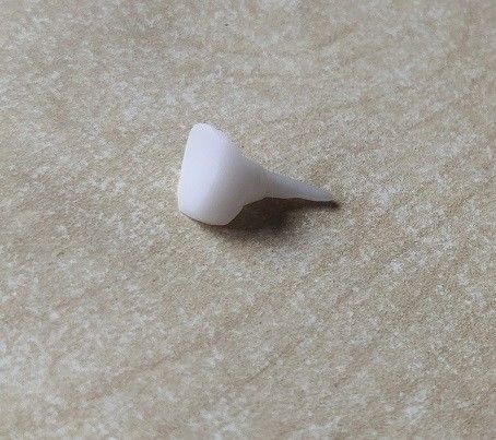 ISO13485 Pivot Core Dental Post And Core For Fracture Tooth